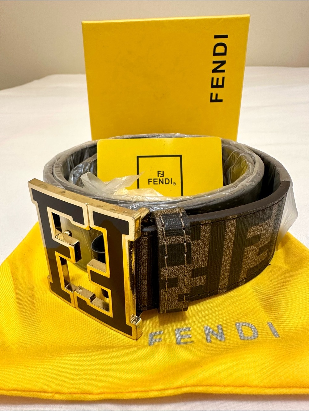 Fendi Black Leather Belt with Gold Double F Buckle - Picture 2 of 7